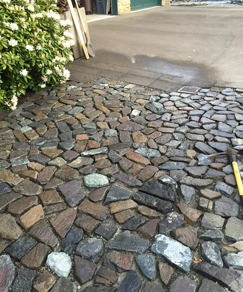 Natural stone patio and water feature in Puyallup 